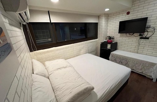 Ximending Hotel | EZ Stay 西門邑居