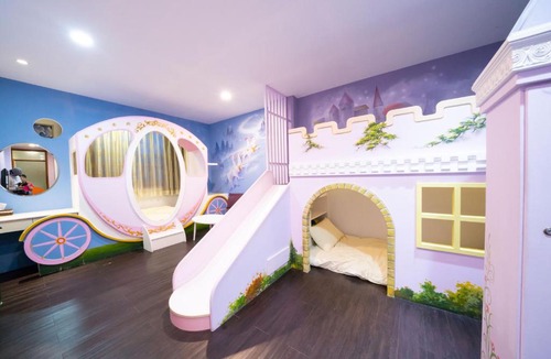West Central District Bed & Breakfast | Fairytale House