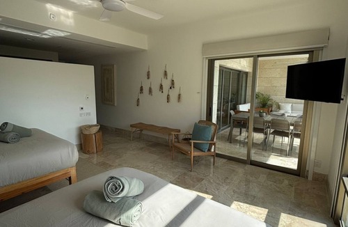 Playa Mujeres Apartment | Family Apartment La Amada Beach Club