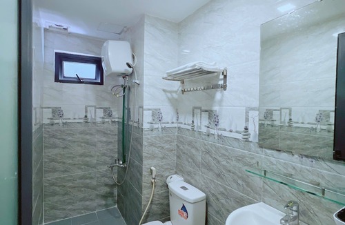 Ngu Hanh Son Apartment | Family-friendly - 2 BR - Full Kitchen