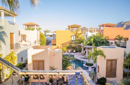 Nopolo House | Family Paradise | Spacious 3BR Loreto Home · steps from the community pool