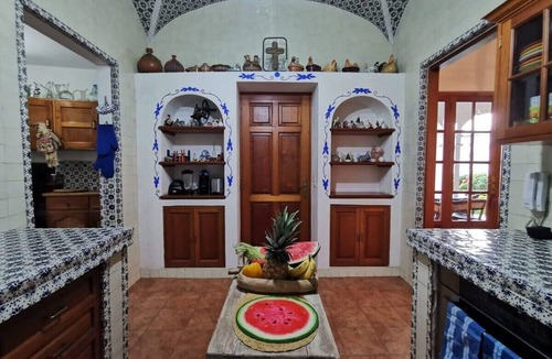 Cuernavaca House | Family villa, pool, terrace & BBQ