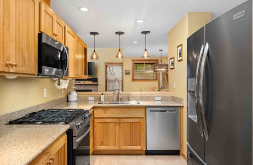 Shorepine Village House | Fantastic Single Level Shorepines Village Home, Steps From Beach and Ocean, 1/4 Mile to Kiwanda