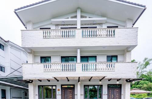 Yuanshan House | Fei House