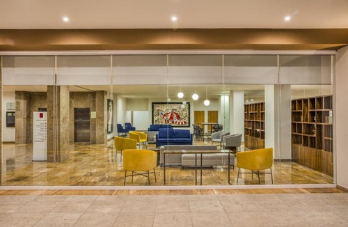 Granja Hotel | Fiesta Inn Guadalajara Periferico Poniente