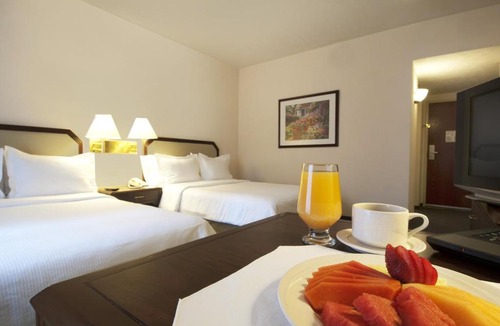 Toluca Hotel | Fiesta Inn Toluca Tollocan