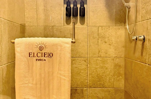 San Carlos Hotel | Finca el Cielo