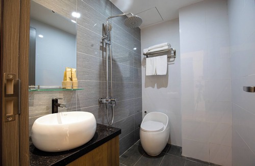 Da Nang City Centre Hotel | FIRST Studio Hotel Da Nang