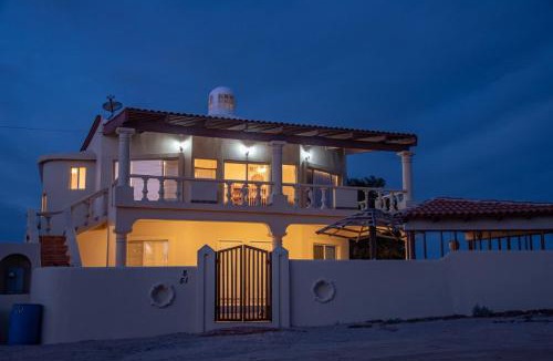 Centro House | FLASH SALE Casa Arcos Del Mar Private Beachfront Home Las Conchas