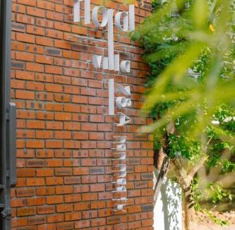 Hue Villa | Floral Hue Garden & Riverside Villa