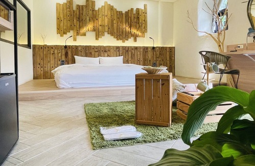 Zhuolan Hotel | FlowerHome