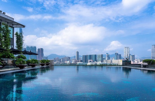 Central Hotel | Four Seasons Hotel Hong Kong