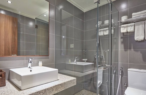 Phuong 6 Apartment | Free AIRPORT PICKUP! Sunny & Central Apt ☆☆☆☆☆