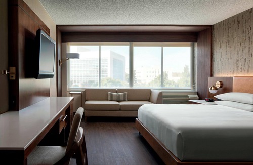 Fullerton Hotel | Fullerton Marriott at California State University