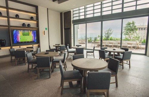 Cuauhtemoc Apartment | Fully equipped kitchen, high speed internet, comfy king-size bed and a small sofa bed.
