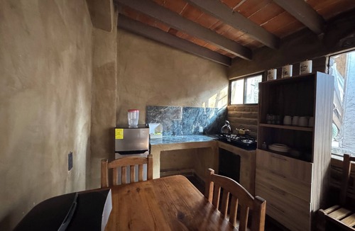 Tepoztlan Cottage | Galley downtown Tepoztlan with parking lot