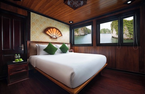 Bai Chay Bed & Breakfast | Garden Bay Classic