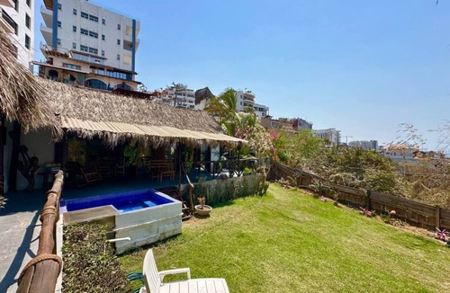 Emiliano Zapata Cabin | Garden Cabin PV, Romantic Zone
