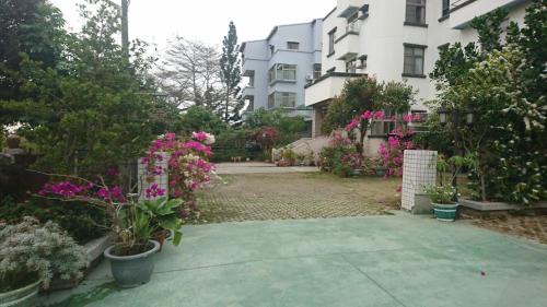 Minxiong House | Garden Hostel