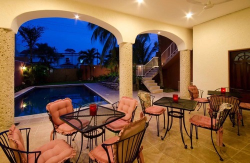 Colonos Cuzamil House | Garden patio SP 003