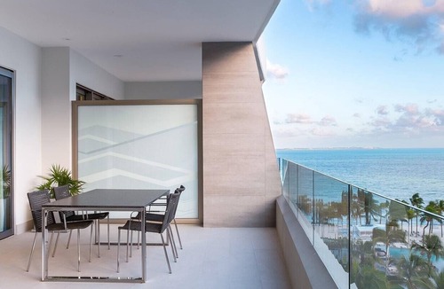Punta Sam Apartment | Garza Blanca 1 Bedroom suite on the beach