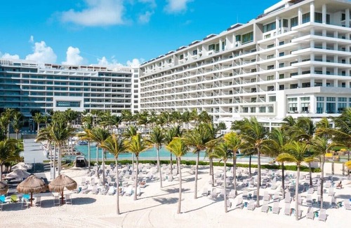 Puerto Juarez Hotel | Garza Blanca Cancun Junior Suite