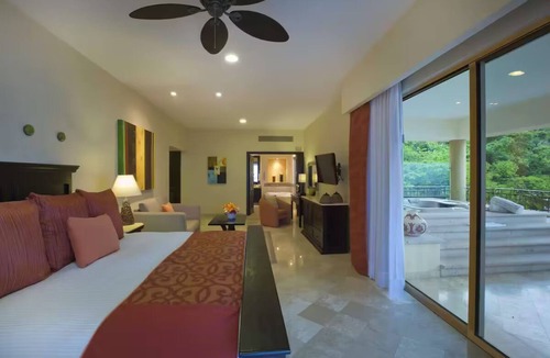 Mismaloya Resort | Garza Blanca Preserve: Three Bedroom Mountain Panorama Suite