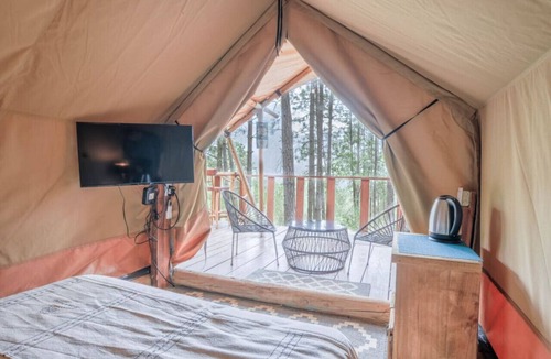 Santiago RV Rental | Glamping experience surrounded by nature