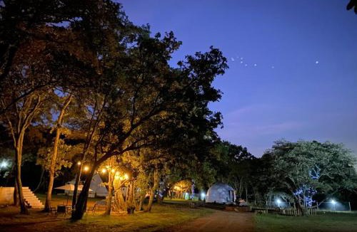 Villa del Carbon Resort | GlampingWoodzen