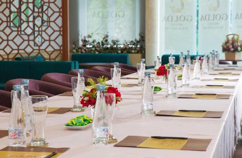 District 5 Hotel | Golda Hotel