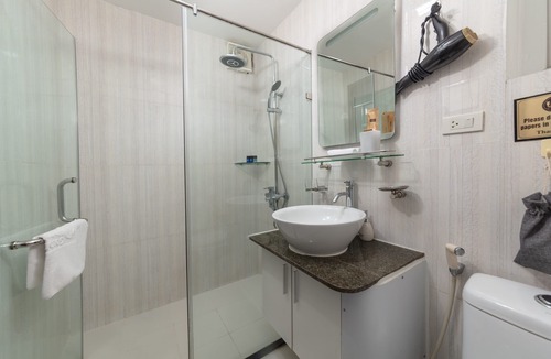Hang Trong Hotel | Golden Legend Boutique Hotel