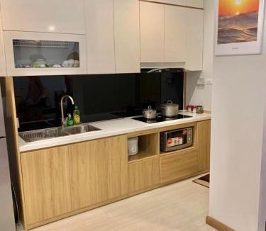 Ha Long Apartment | Golden sunshine studio-Sea view &Nelflix Free
