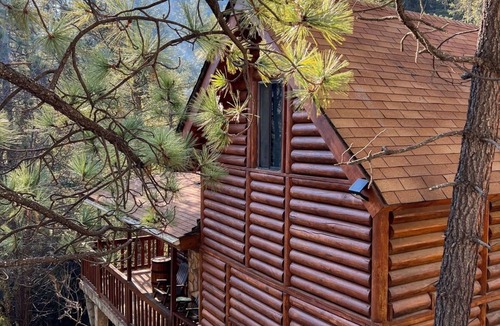 San Antonio de Las Alazanas Cabin | Gorgeous 3-bedroom cabin in Bosques de Monterreal for a relaxing getaway