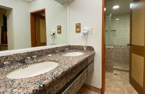 7 de Noviembre Hotel | Gran Hotel Villa de Madrid