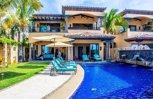 Paraiso Escondido House | Grand and elegant home near beach, restaurants and a Jack Nicklaus golf course.