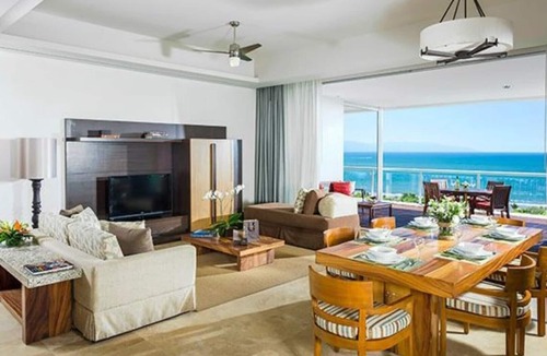 Bucerias Resort | GRAND LUXXE TWO BEDROOM LOFT Dec 19 - Dec 26 2021