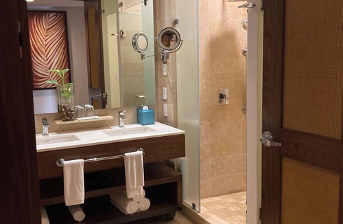 Villa Juarez Resort | Grand Mayan 1 Bedroom Suite