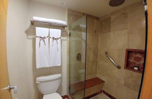 Cozumel Hotel | Grand Park Cozumel Private Studio with Gym & Pool