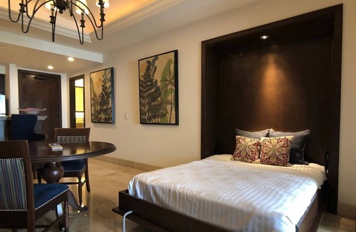 Cabo San Lucas Resort | Grand Solmar at Lands End - Cabo