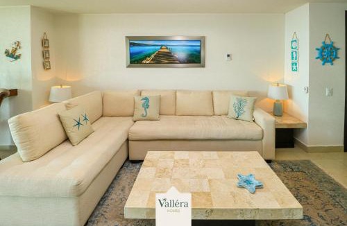 South Hotel Zone Apartment | Grand Venetian, Oceanfront Bliss and private jacuzzi By Valléra Homes