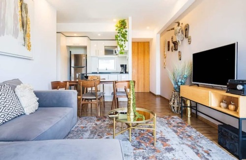 Santa Fe Apartment | Great apartment in Santa Fe. Gym, pool & garage