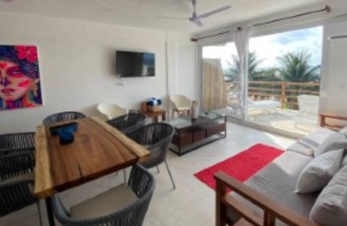 Mahahual House | Great view and Beach Club, The best place to stay!