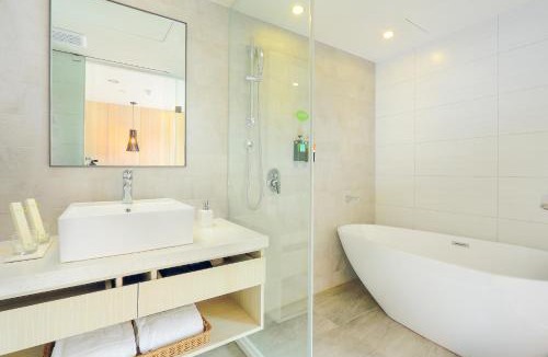 West District Hotel | Green Hotel - West District