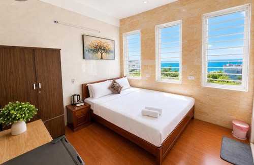 Lien Chieu House | GREEN MOTEL - Near The Sea