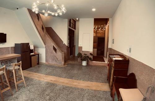 West Central District House | Green Only Homestay