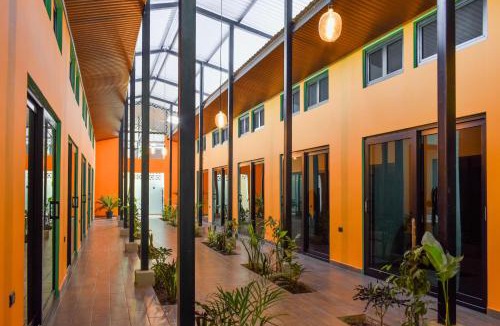 Chicanutz House | Greengos Hotel