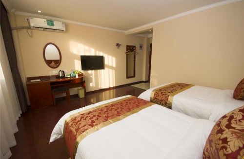 Xiangzhou District Hotel | GreenTree Inn Zhuhai Mingzhu Station Express Hotel
