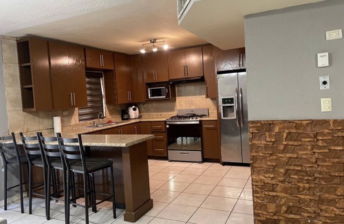 Ciudad Juarez House | Grenada Near consulate/airport, we invoice.