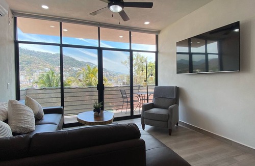 Downtown Puerto Vallarta Condo | Gringo-Gulch, 3 bedroom w/view, pool/patio