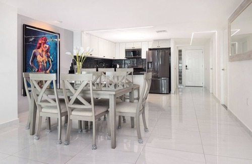 Colonia Andres Condo | Ground Floor 2 Bdrm Ocean Views! El Cantil LBN